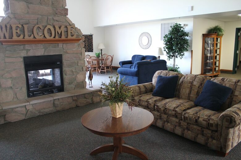 Hotel Farmstead Inn & Conference Center