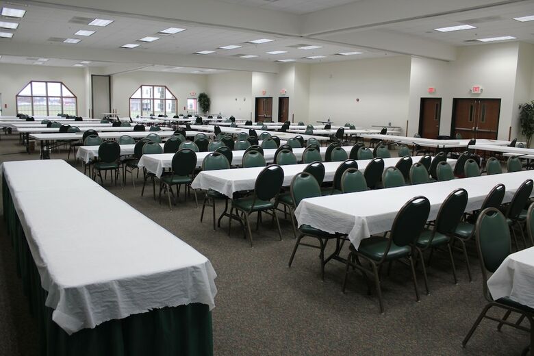 Hotel Farmstead Inn & Conference Center
