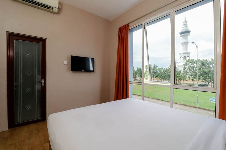 Blitz Hotel
