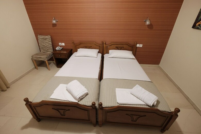 Hotel Flisvos