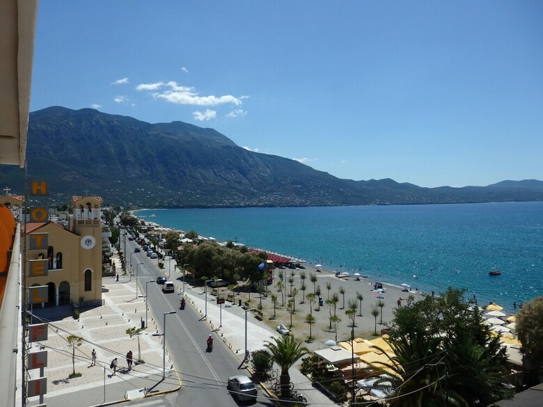 Hotel Flisvos