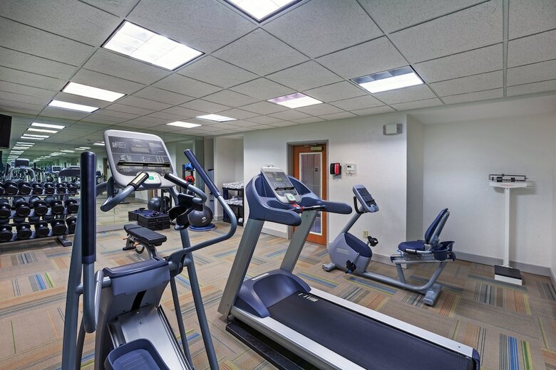 Holiday Inn Express Hotel & Suites Jenks