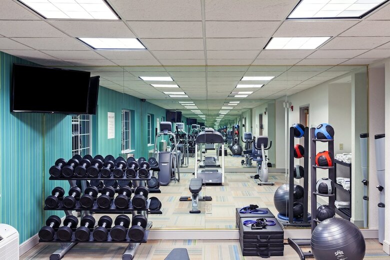 Holiday Inn Express Hotel & Suites Jenks