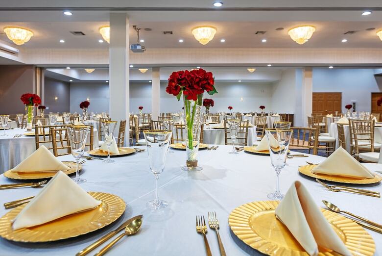 Holiday Inn Express Hotel & Suites Jenks