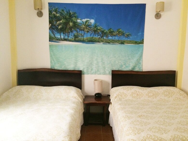 Hotel Easy Inn