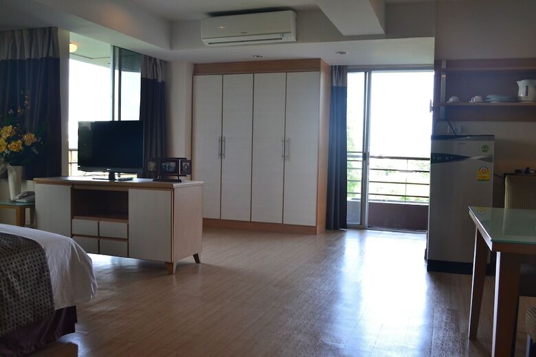 Sky Place Serviced Apartment