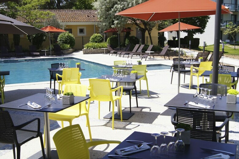 Hotel Domaine De La Petite Isle - Luberon
