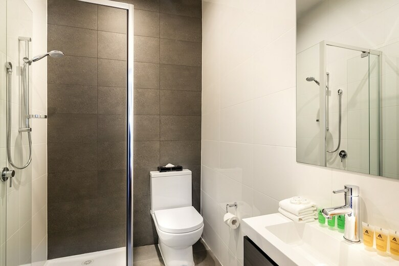 Hostal Como Court By Crest