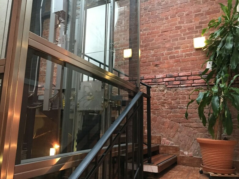 Lomonosov Hotel