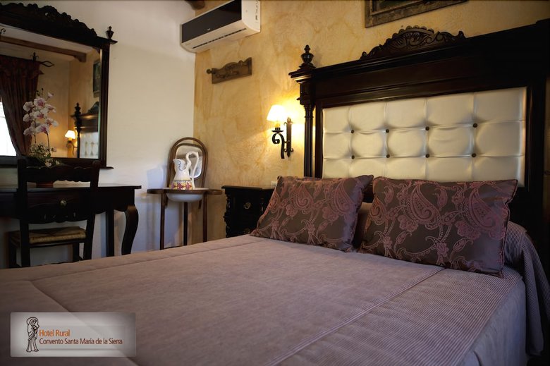 Hotel Rural  Santa  Maria De La Sierra