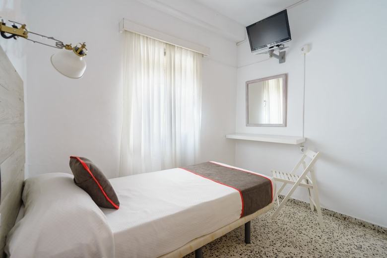 Oyo Hostal Paco