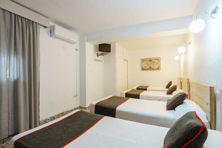 Oyo Hostal Paco