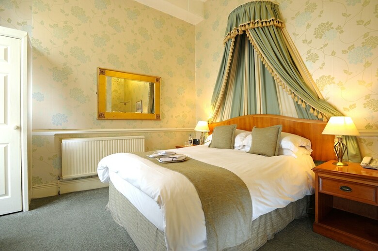 The Royal Hotel