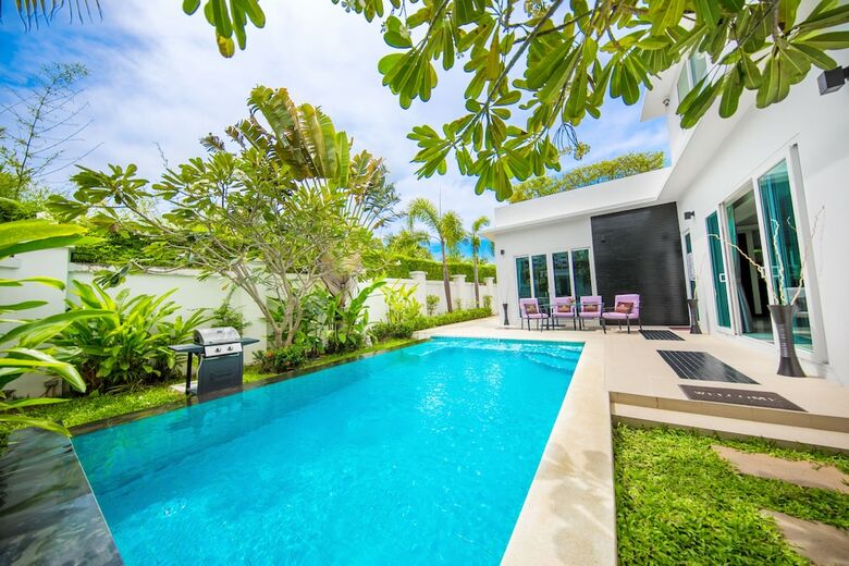 Hollywood Pool Villa Jomtien Pattaya