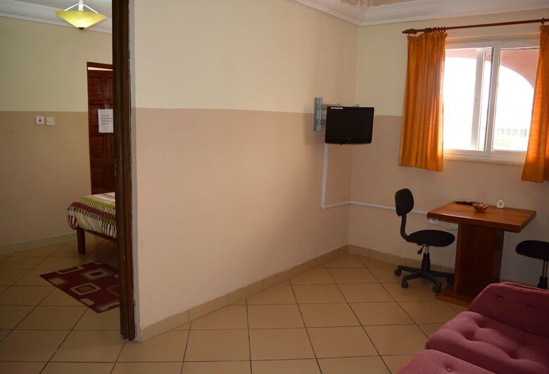 Kunta Kinte Hotel
