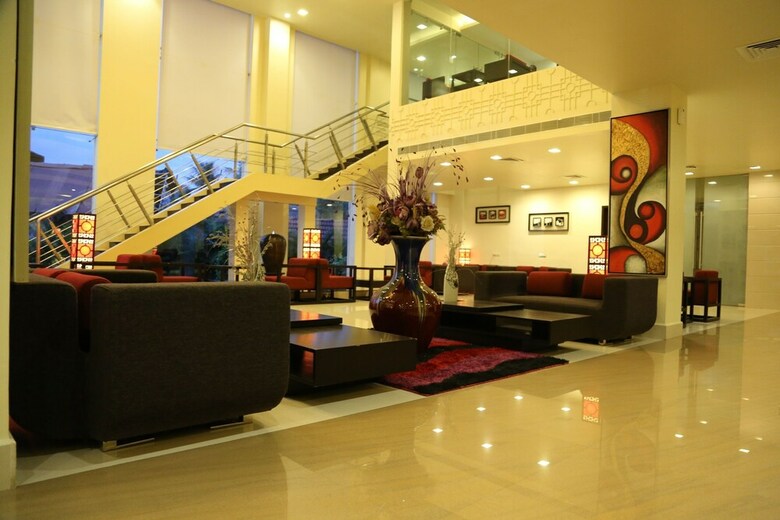Hotel Sara Regency