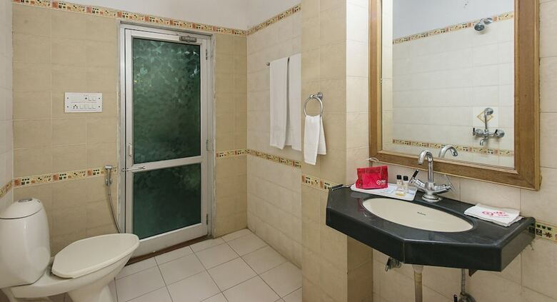 Oyo 1004 Hotel Fly View