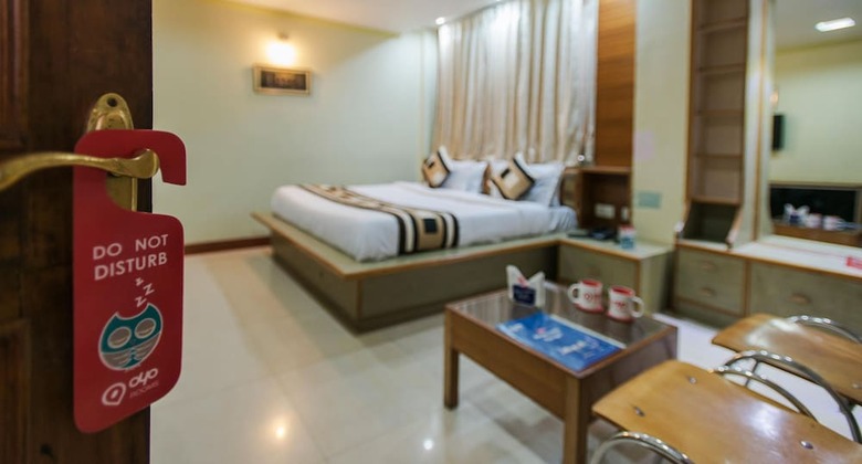 Oyo 1004 Hotel Fly View