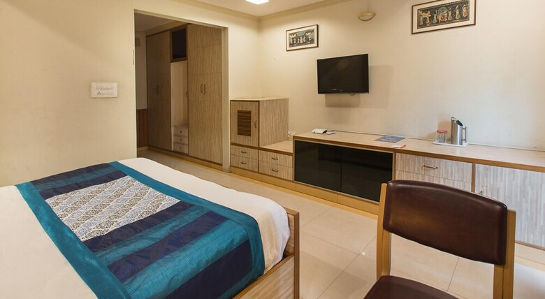 Oyo 1004 Hotel Fly View