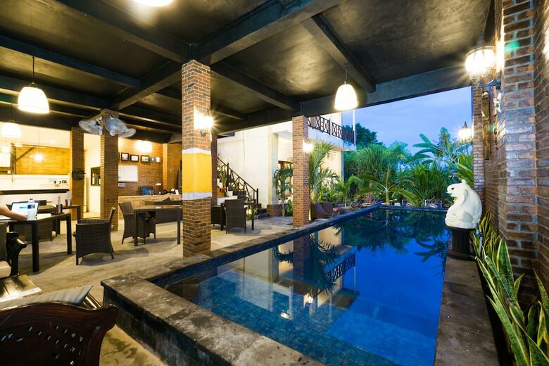 Hotel Nyuh Gading Home Stay Lembongan