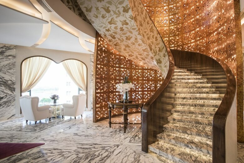 Aparthotel The Reverie Saigon Residential Suites