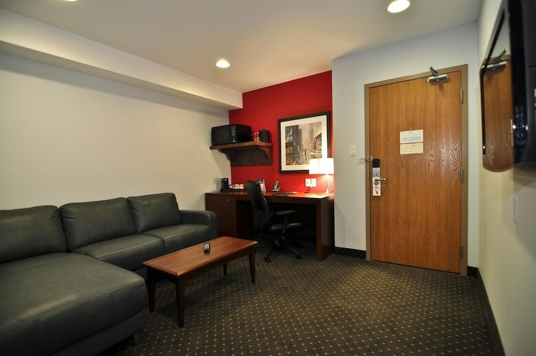 Best Western Plus Woodstock Hotel & Conference Centre