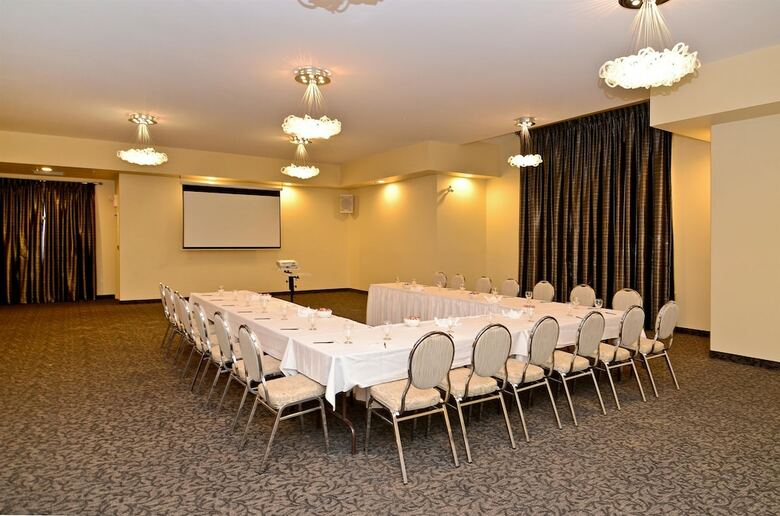 Best Western Plus Woodstock Hotel & Conference Centre