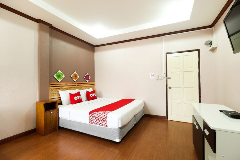 Hotel Oyo 359 Golden Nakara Place
