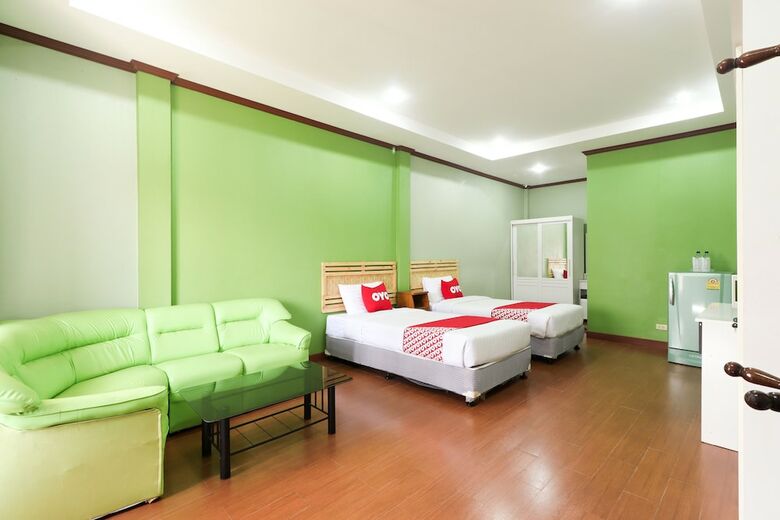 Hotel Oyo 359 Golden Nakara Place