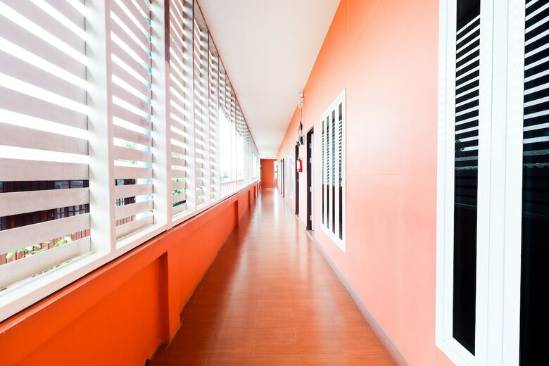 Hotel Oyo 359 Golden Nakara Place