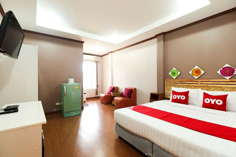 Hotel Oyo 359 Golden Nakara Place