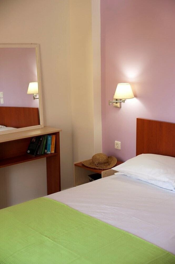 Aparthotel Nikolas Suites