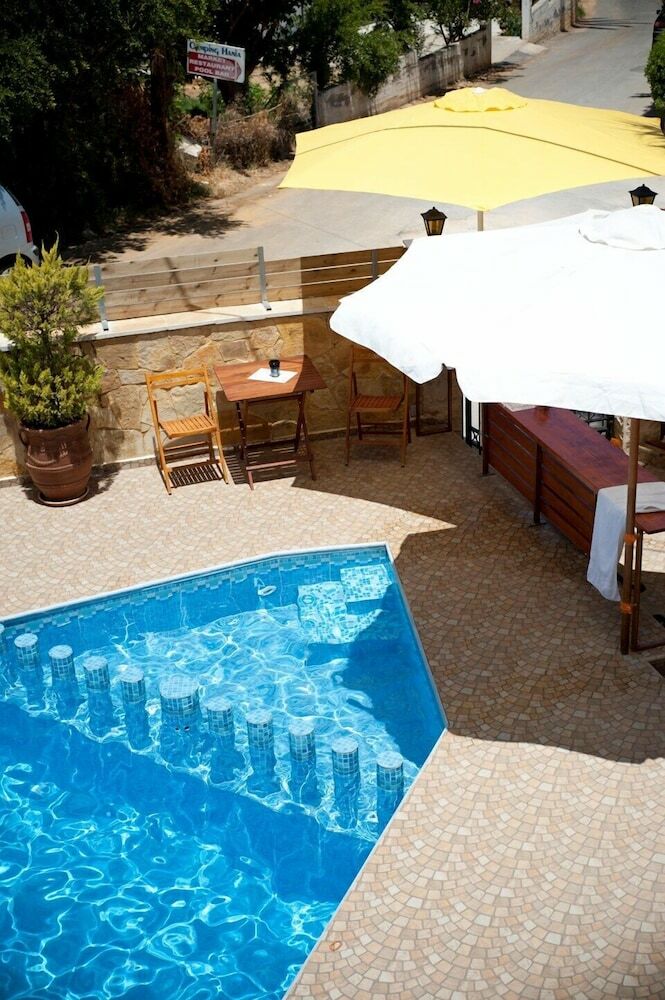 Aparthotel Nikolas Suites