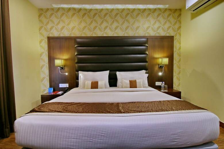 Hotel Casaya Inn
