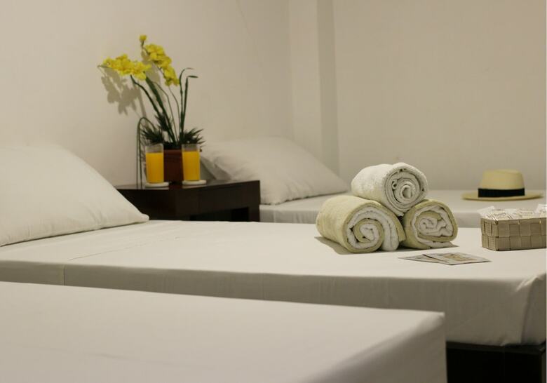 Hotel Runway Suites
