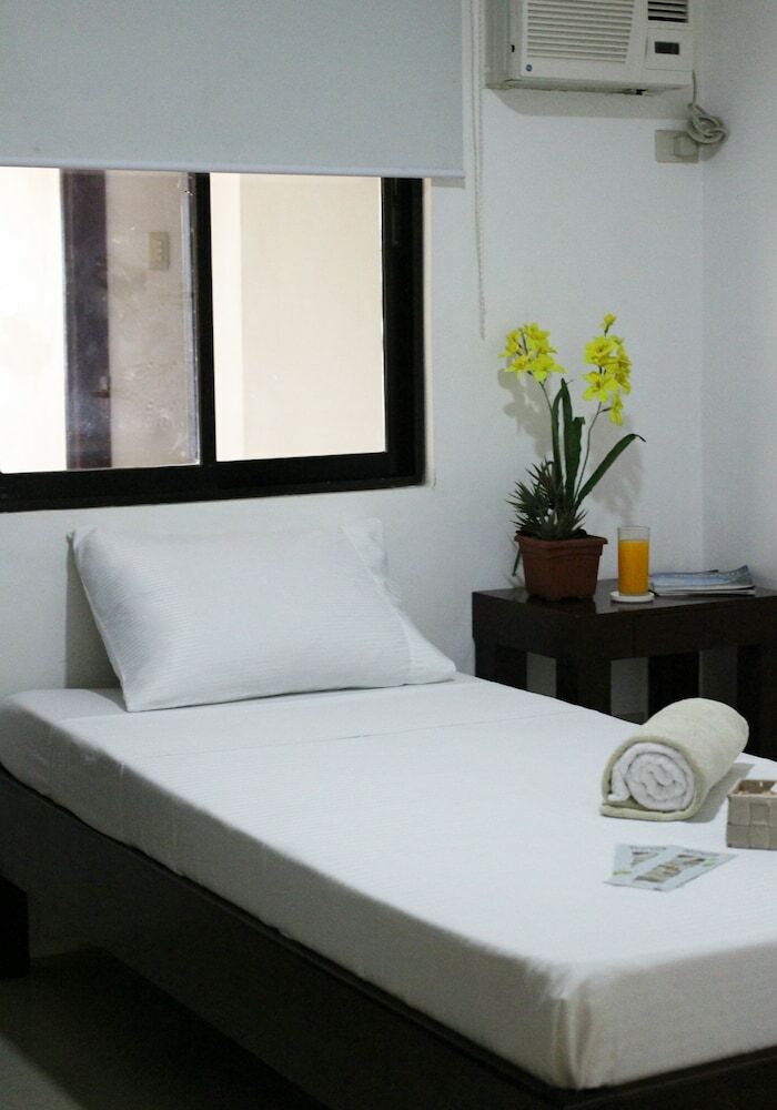 Hotel Runway Suites