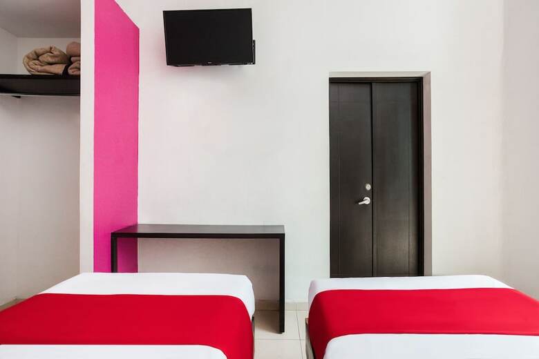 Hostal Oyo Hotel Casona Poblana