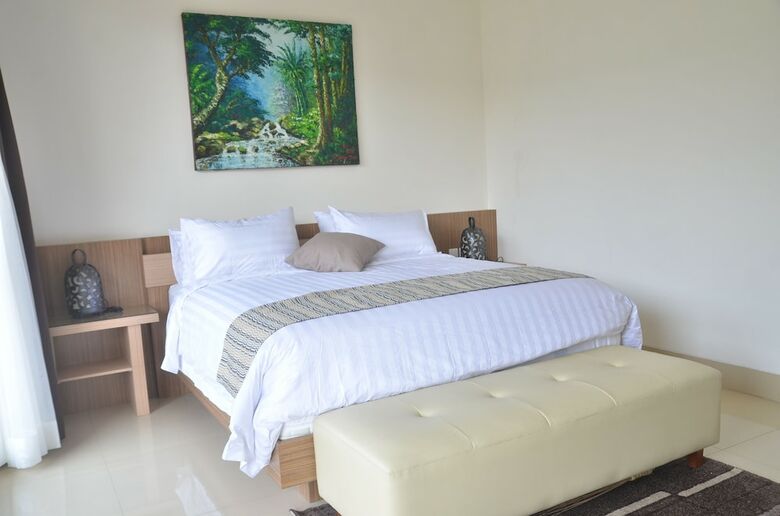 Cempaka Villa Dago Private Pool