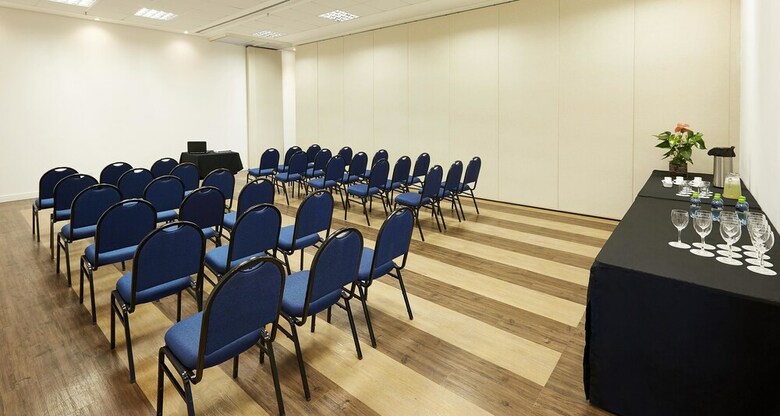 Hotel Tulip Inn Itaguai