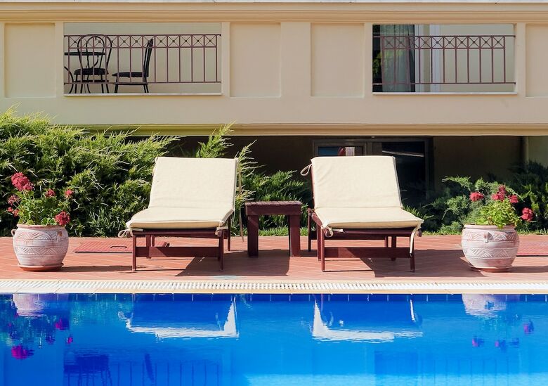 Electra Hotel