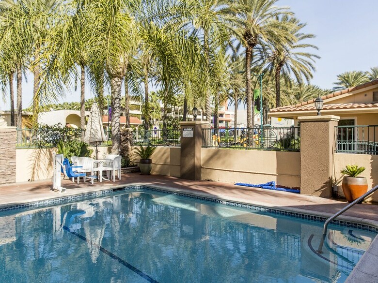 Motel Anaheim Islander Inn And Suites