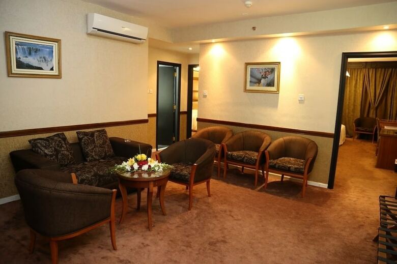 Dubai Palm Hotel