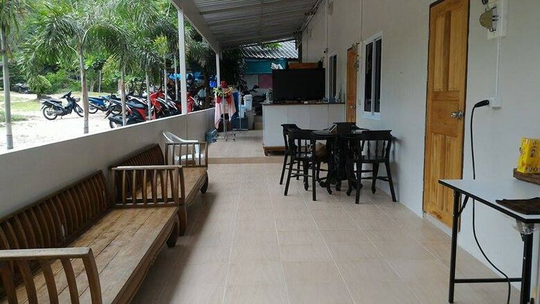 Hostal The Best Hostel