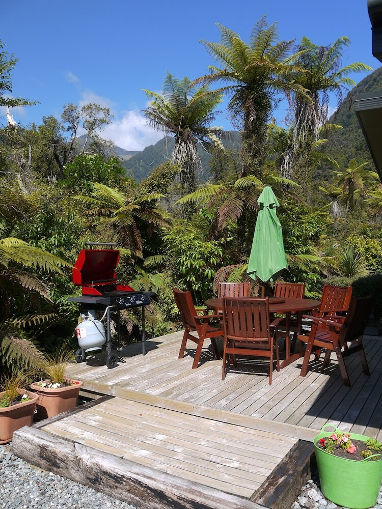 Franz Josef Treetops
