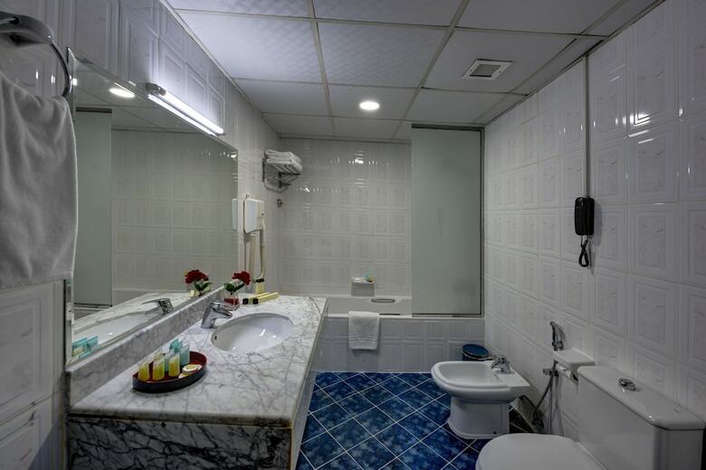 Delmon Boutique Hotel