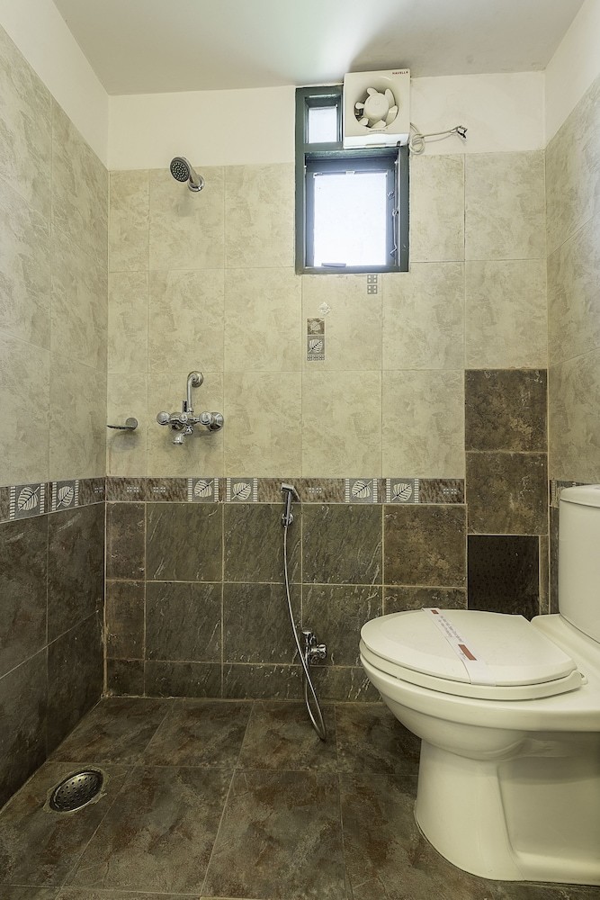 Hotel Treebo Trend Woodsvilla Suites Bapu Nagar