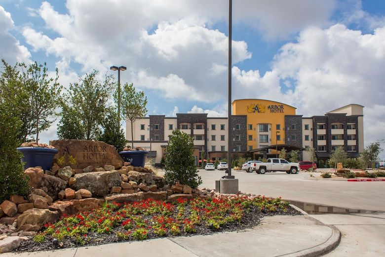 Arbor Hotel And Conference Center, Ascend Hotel Collection