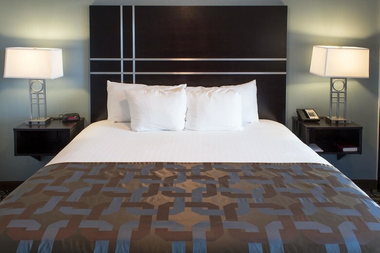 Arbor Hotel And Conference Center, Ascend Hotel Collection