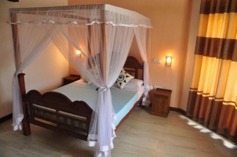 Hotel Helis Place