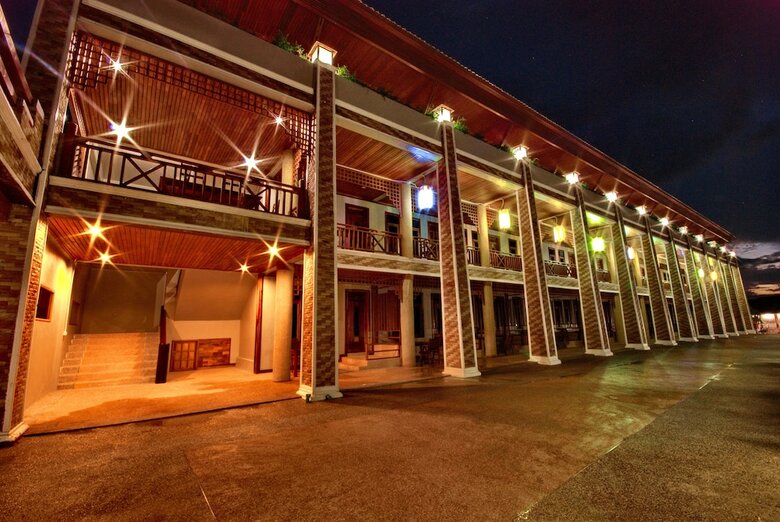 Sangsawan Palace Khaolak Hotel